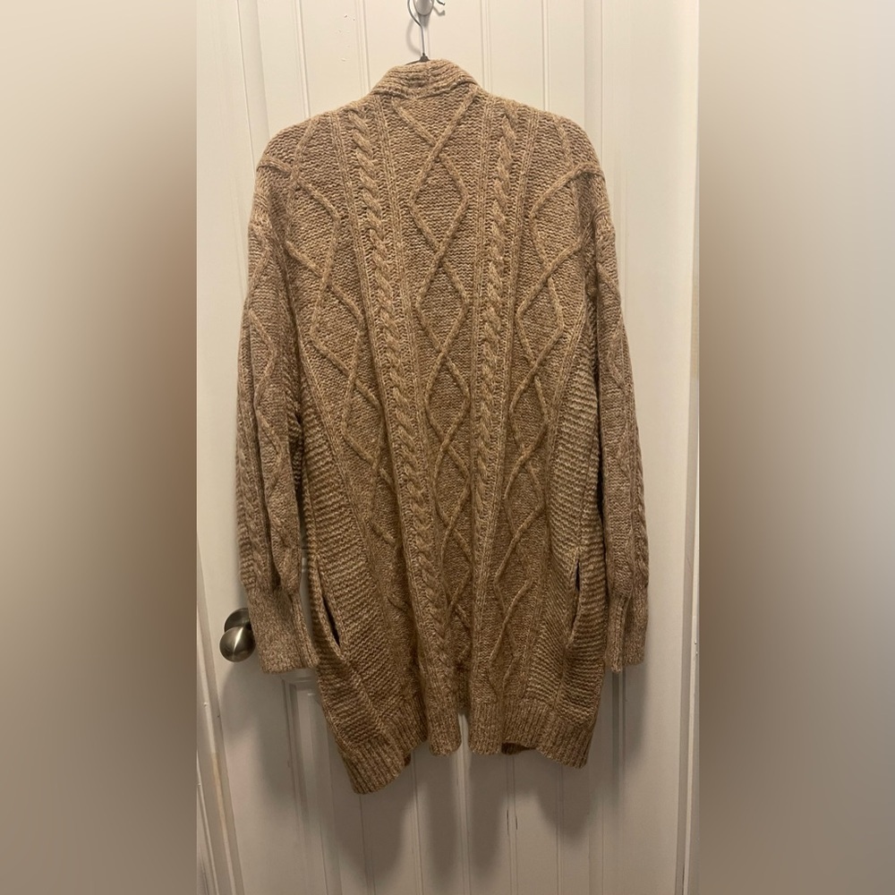 Joe’s
Women’s Cable Knot Sweater
Size XL
NWT - Picture 2 of 2